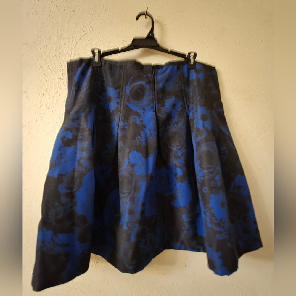 GAP Women’s Size 16 Blue Black Floral Pleated A-Line Skirt Fit Flare Lined - Picture 2 of 10